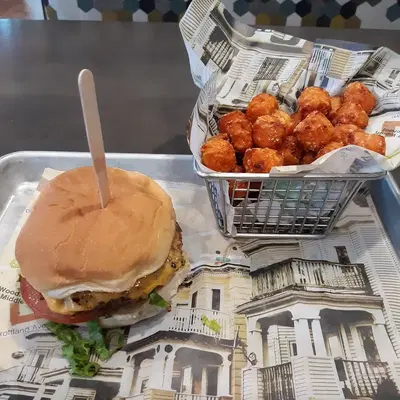 Wahlburgers @ Hy-Vee