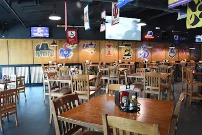 Rookies Sports Bar & Grill