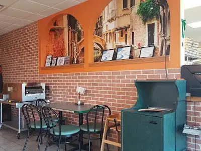 Sarpino's Pizzeria Clive