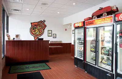 Lake Zurich - Lou Malnati's Pizzeria