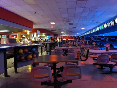 Bowlero Deer Park