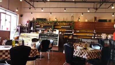DiMaggio Cafe Restaurant & Pizza