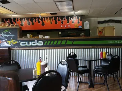 Cuda's Restaurant, Bar and Pizza