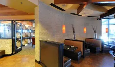 Cooper's Hawk Winery & Restaurants
