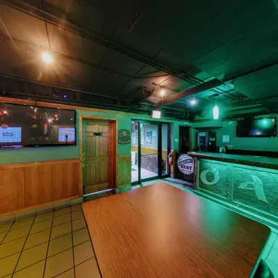 Davern's Tavern and Lounge