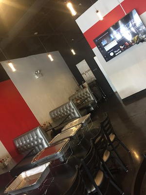 Tastebuds Bar & Grill
