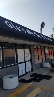 Gia's Market & Bistro