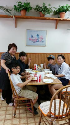 Mom and Dad's Deli