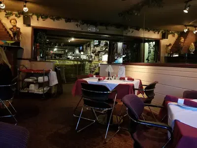 Zaza’s Steakhouse and Italian Eatery