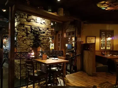 The Village Squire (McHenry)