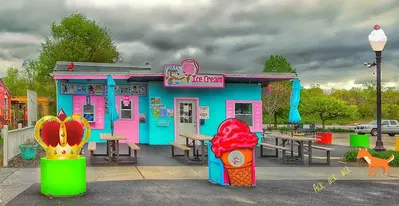 Foxy's Ice Cream