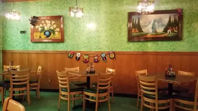 Lugano's Pizza