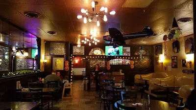 Wolfs Head Restaurant & Bar