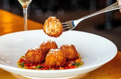 Cooper’s Hawk Winery & Restaurants- Gurnee