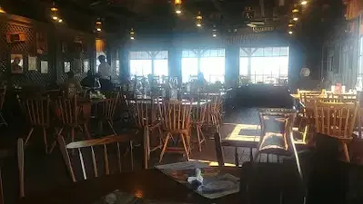 Cracker Barrel Old Country Store