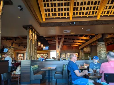Lazy Dog Restaurant & Bar