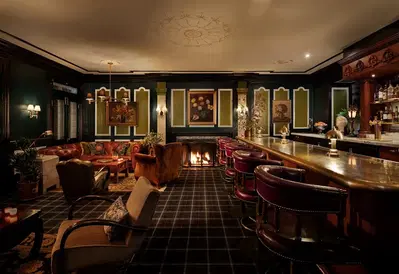 The Graduate Homestead Room