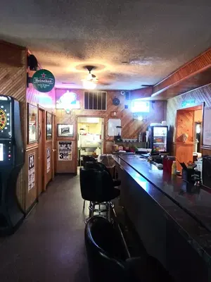 Glen Flora Tap & Grill