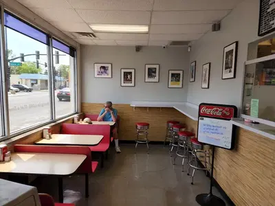 Leno's Sandwich Shop