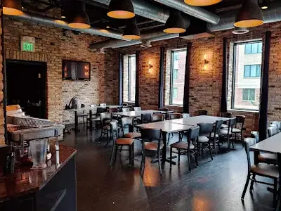 Station 34 Pizza Pub