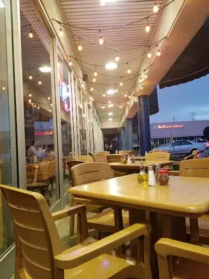 Salerno's Pizzeria & Eatery - Mt. Prospect