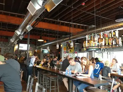 Beerhead Bar & Eatery