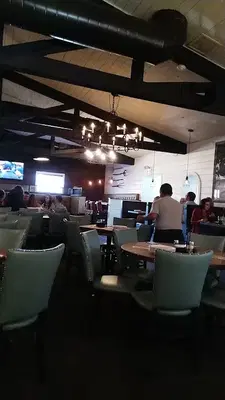 Elk Grove - Lou Malnati's Pizzeria