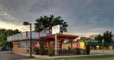 T N T's Snack Shop