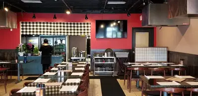 Hwang Soh Grill 황소 그릴 (Gopchang 곱창구이, 대창,차돌, 양구이, 막창, 등심))