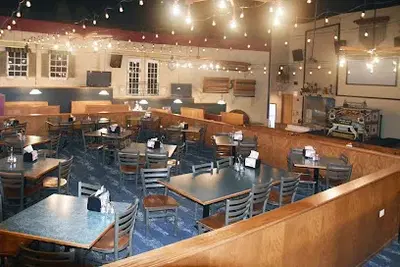Beggars Pizza - Lansing