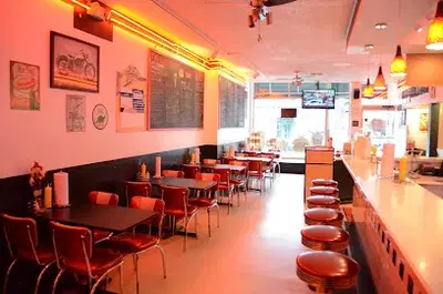 Twisted Burger Grayslake