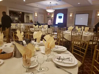 Scrementi's | Restaurant, Banquets & Catering