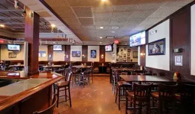 Ellyn's Tap & Grill