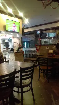Beggars Pizza