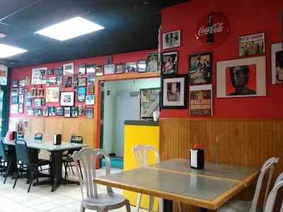 Little Louie's