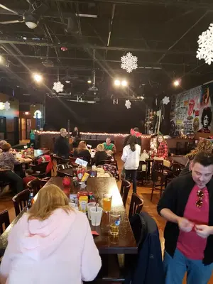SVN LIVE BAR & GRILL