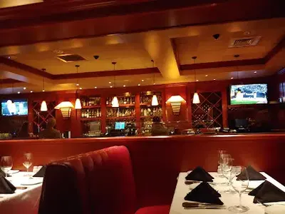 Fleming’s Prime Steakhouse & Wine Bar