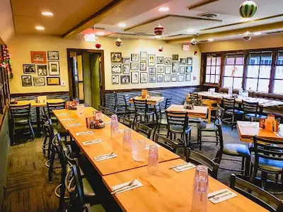 Buffalo Grove - Lou Malnati's Pizzeria