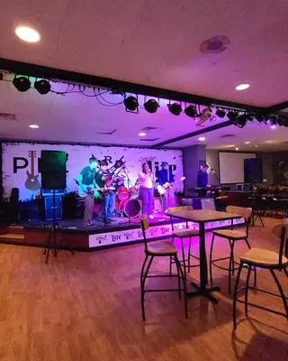 Pinz Yorkville