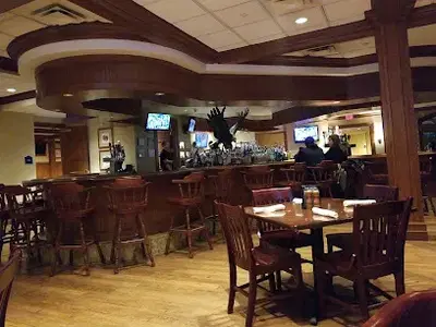 Nest Bar & Grill