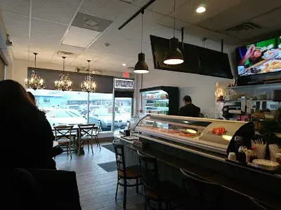 Simply Sushi & Noodles