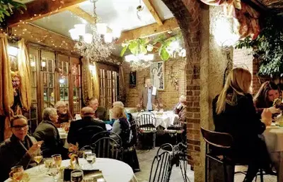 Froggy's French Cafe
