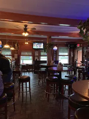 Tommy's Tavern & Restaurant
