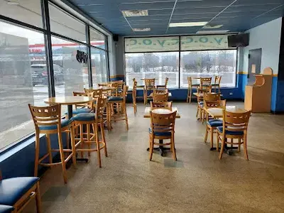 C.Y.O.C. Create Your Own Cheesecake and Cheesesteak - North Chicago