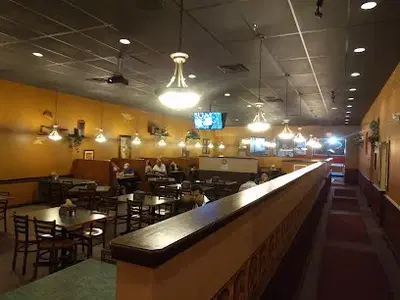Beggars Pizza - New Lenox