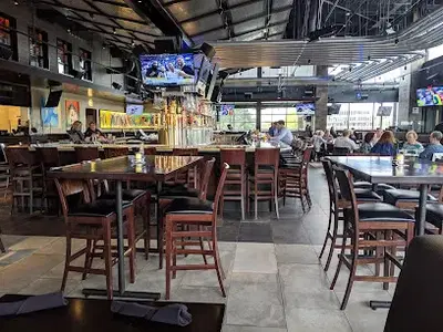 Yard House