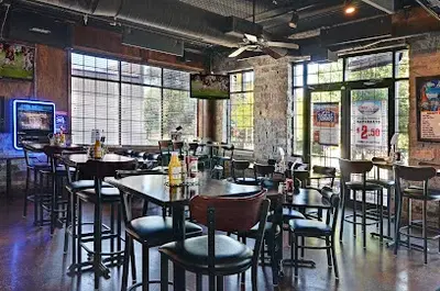 Evviva! Bar & Eatery
