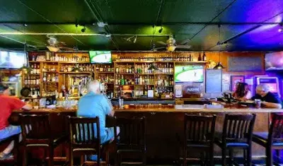 Stilin’s Neighborhood Pub & Grill