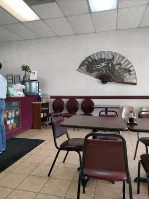 Lucky Wok Chinese Restaurant