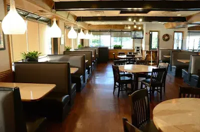 Omega Restaurant Pancake House & Bakery